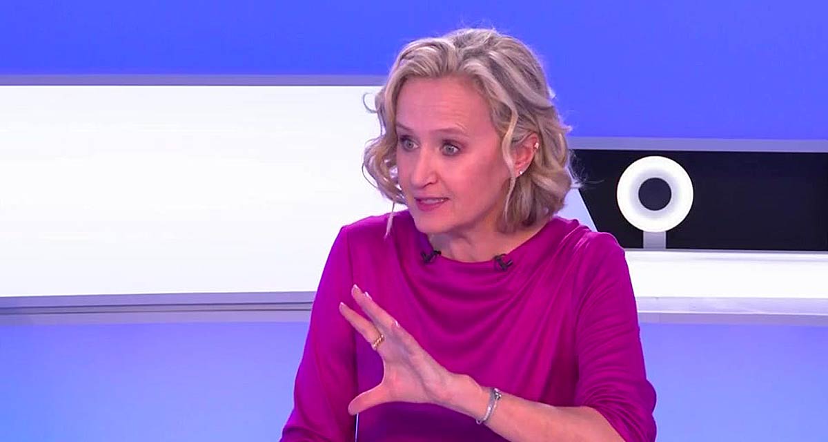 Le départ de Caroline Roux de C dans l’air pour présenter le JT 20H de France 2 ? Le producteur répond finalement