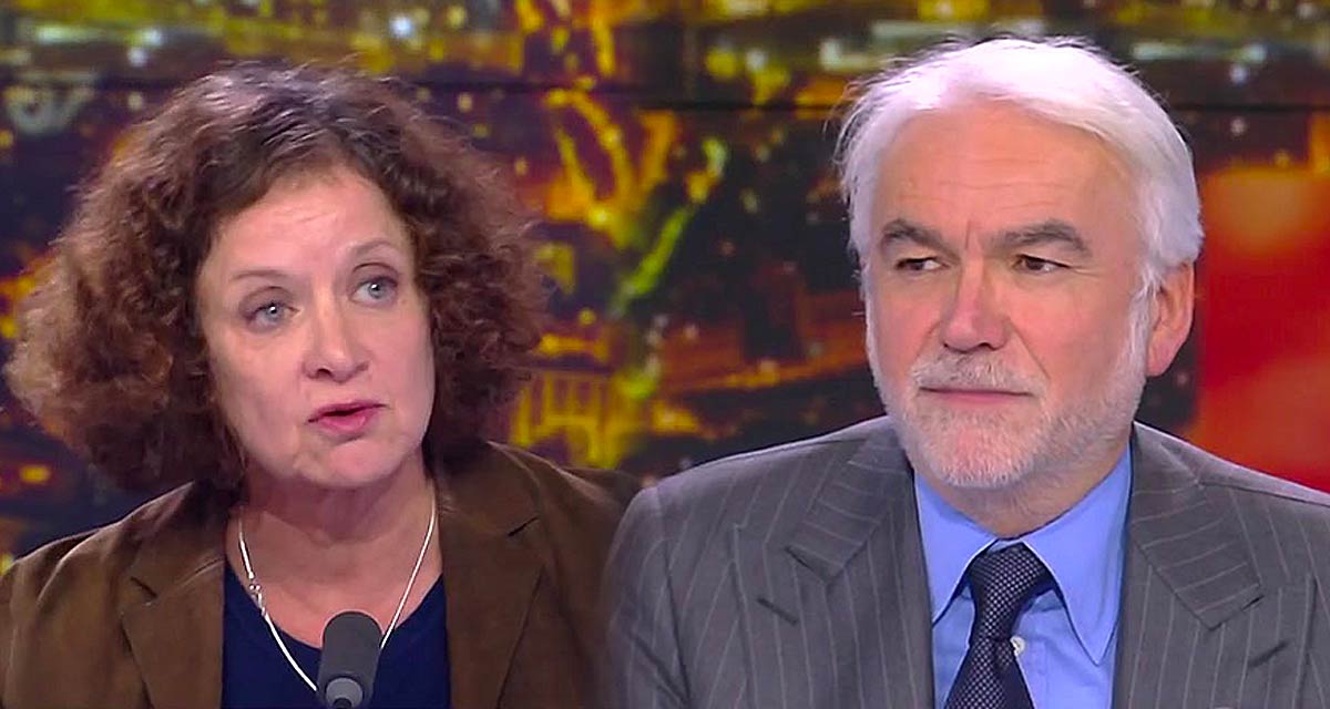 Elisabeth Lévy ouvertement moquée par Pascal Praud sur CNews