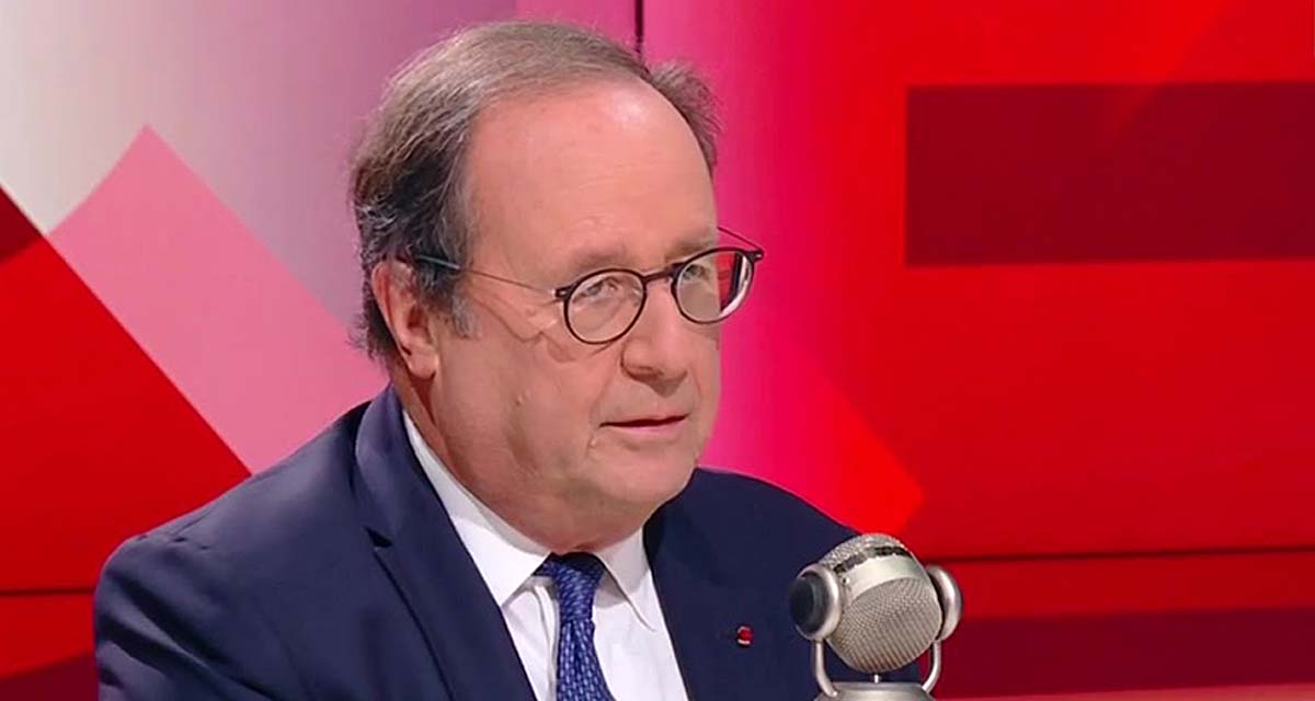 François Hollande ouvertement moqué en pleine interview