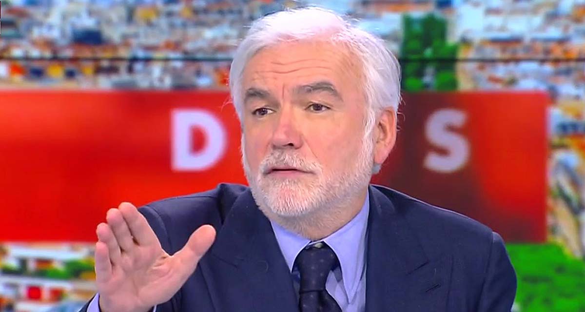 L’Heure des Pros : « Vous allez trop loin ! » Sarah Saldmann outrée, Pascal Praud forcé d’intervenir sur CNews 