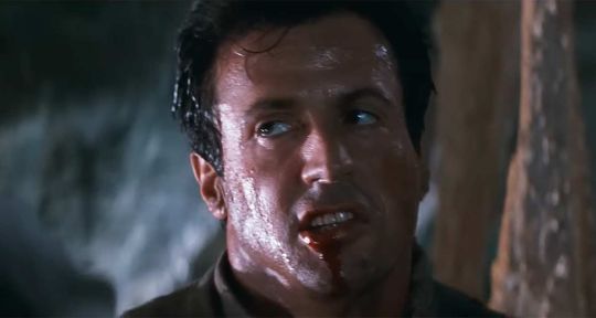 Cliffhanger : Sylvester Stallone est-il doublé pour les scènes d’escalade ?