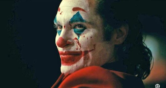 Audiences TV Prime (dimanche 13 octobre 2024) : Joker sur TF1 déçoit, Kompromat leader face à Capital sur M6 et Brokenwood