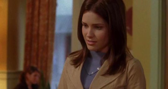 Les Frères Scott : Sophia Bush à Paris, elle ne passe pas inaperçue… sans Chad Michael Murray