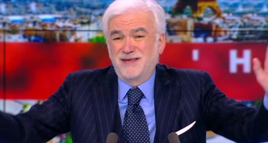 Pascal Praud insulté en plein direct, il perd le contrôle sur CNews