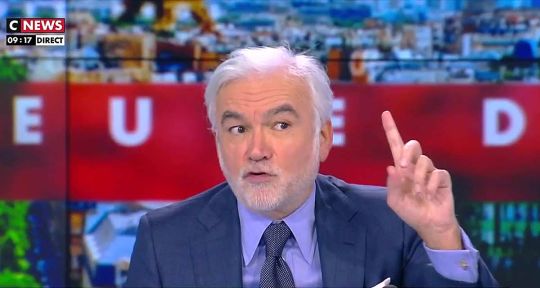 Pascal Praud perd ses moyens face à un invité  dans L’heure des pros sur CNews