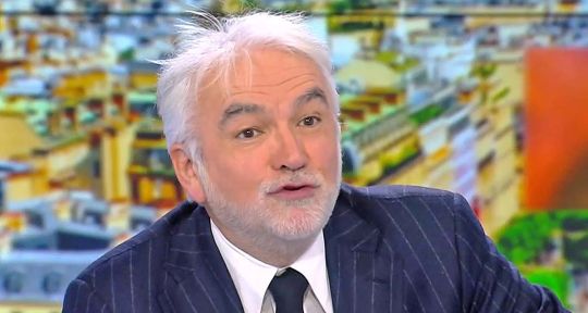 Pascal Praud s’invite dans une autre émission de CNews et surprend tout le monde