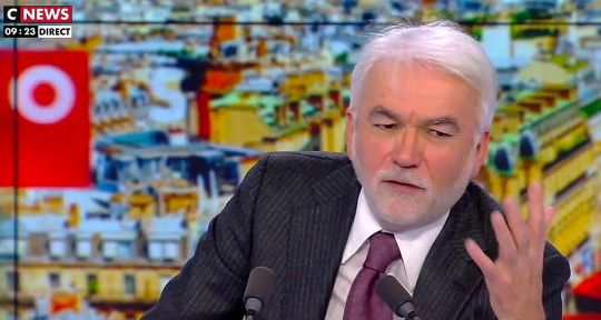 L’heure des pros : Pascal Praud vire un chroniqueur de CNews « C’est la dernière fois que vous venez sur le plateau »