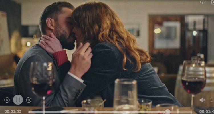 Plus belle la vie (spoiler) : Abdel et Ophélie succombent, Manon embrasse Patrick, semaine de désir sur France 3