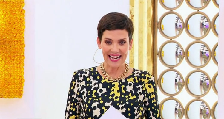 Les Reines du shopping : Cristina Cordula élégante en dévoilant son dos